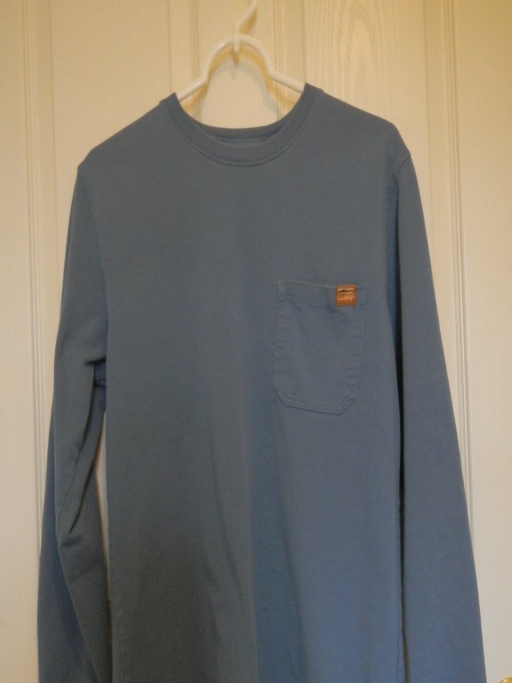 2 Men's Small   L.L. Bean Long Sleeve Pocket T-Shirts, One Blue, One Gray